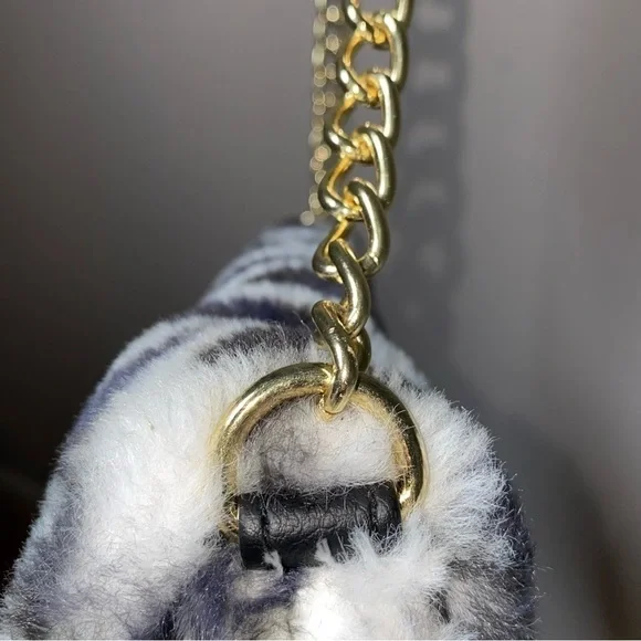 Betsey Johnson Faux Fur Leopard Print Crossbody Bag NWOT - price is firm - Picture 11 of 15